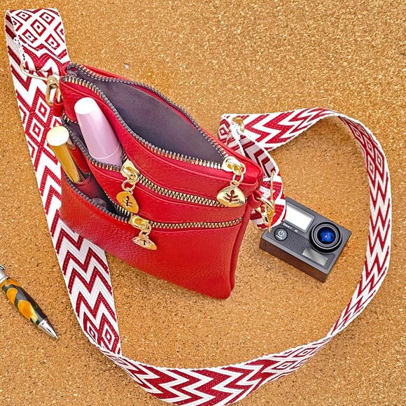 Artizanni Womens Crossbody Vegan Clutch Purse Satchel with Guitar Strap (Red) - Picture 2 of 2